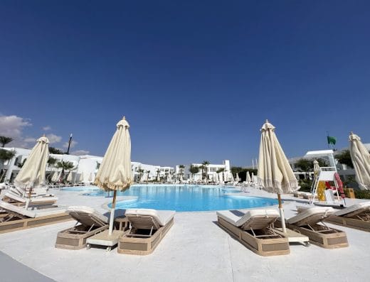 Meraki Resort