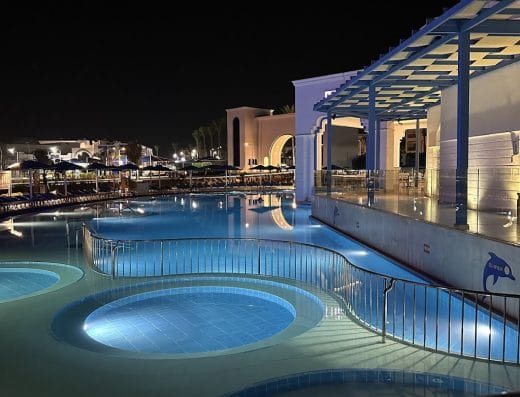 Pick Albatros hotels